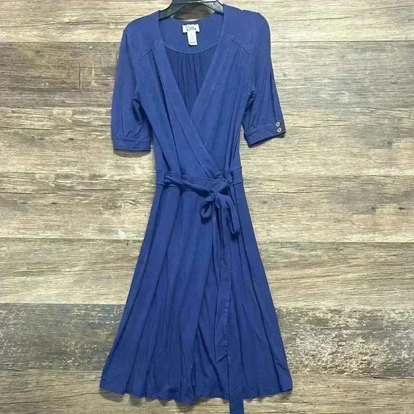 Lilly Pulitzer Dresses & Skirts - Lilly Pulitzer Blue Wrap Knee-Length Dress
